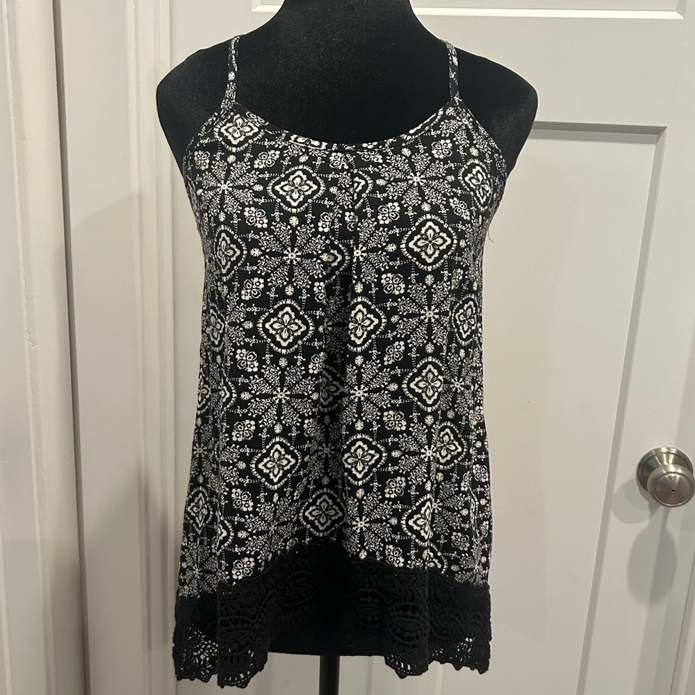 Mossimo Black & White Tank Top